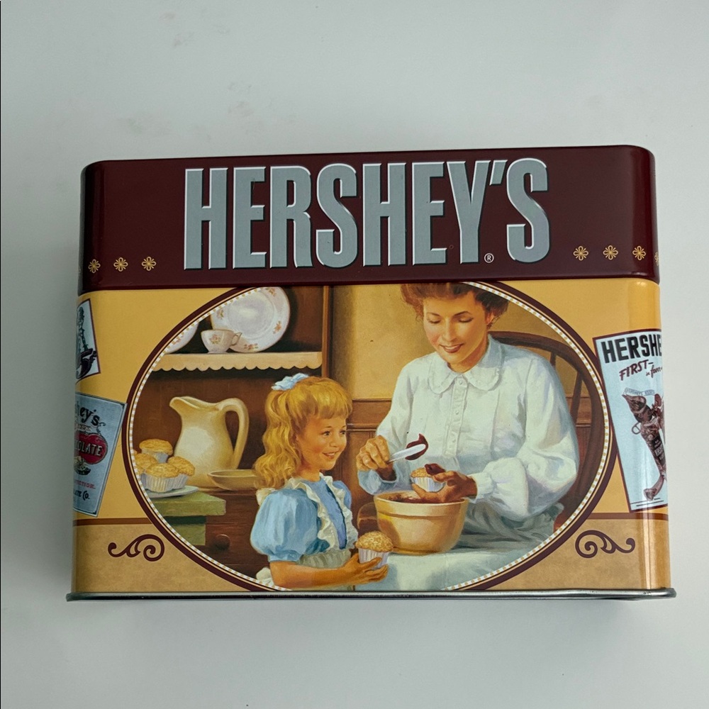 Vintage Hershey’s Tin Recipe Storage Box
PRICE IS FIRM
